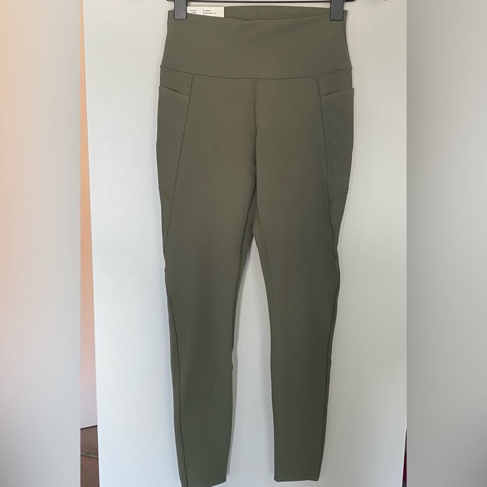 Uniqlo AIRism Soft UV Protection Leggings With Pockets